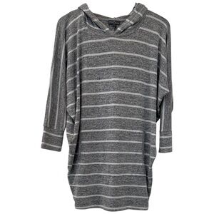 Market & Spruce Women’s Heathered Gray and White Striped  Top